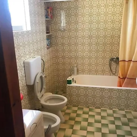 Quiet With Sea View Apartmán *